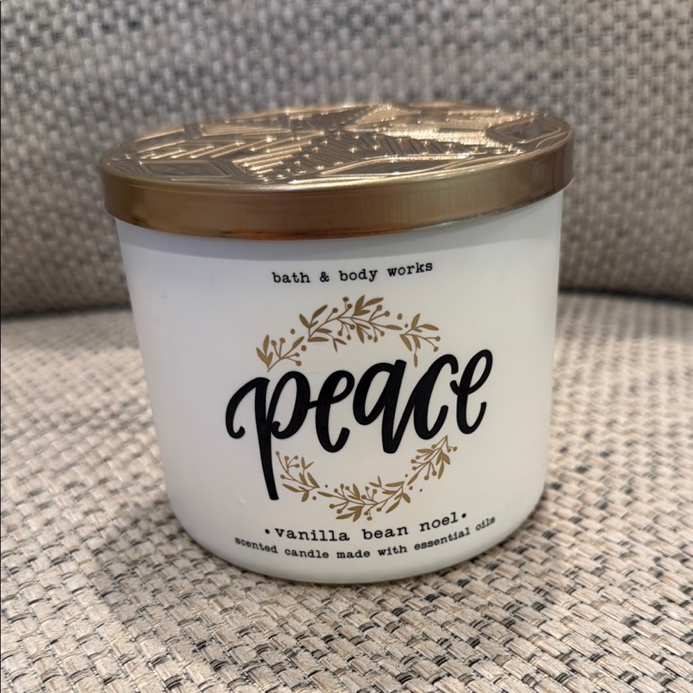 Bath & Body Works White and Gold Collection